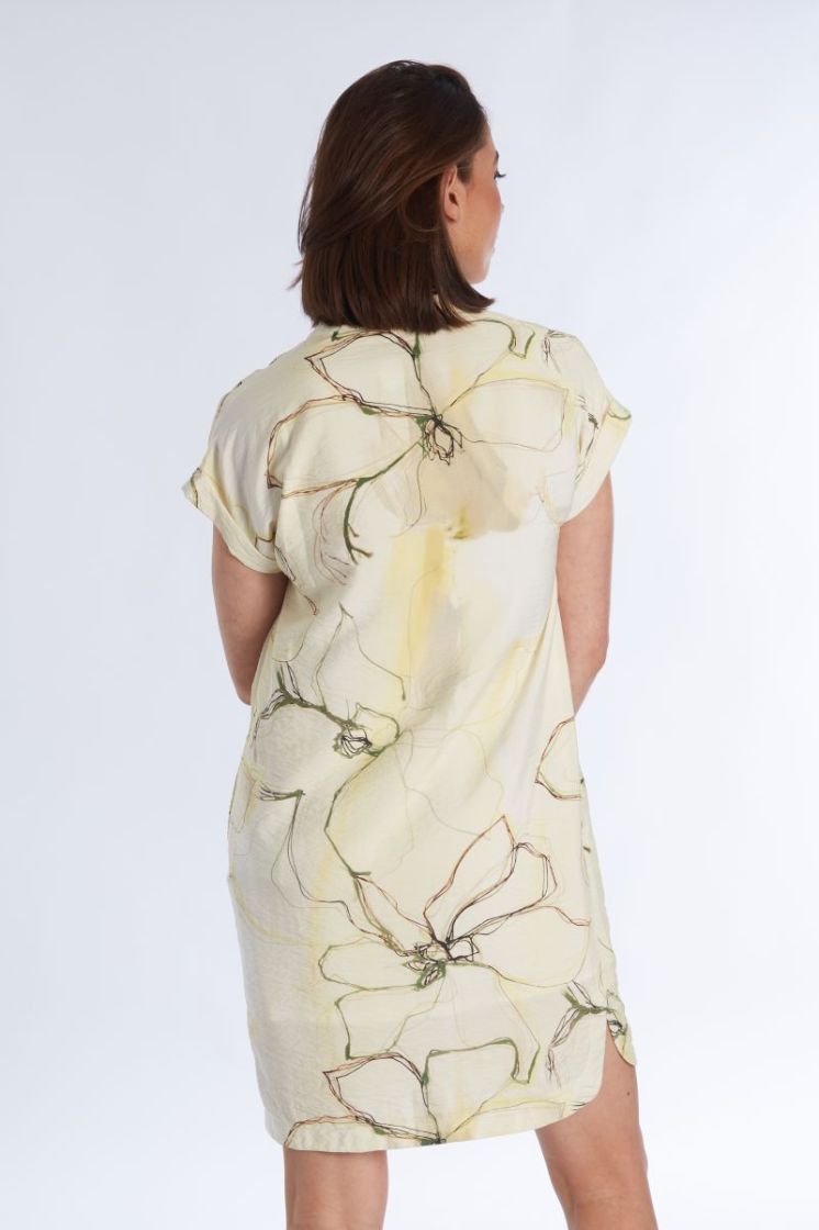 MEREL YELLOW FLOWER